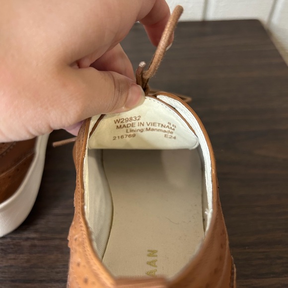 Cole Haan Zerogrand Meritt Wing Tip Oxfords, size 8. - Picture 8 of 10